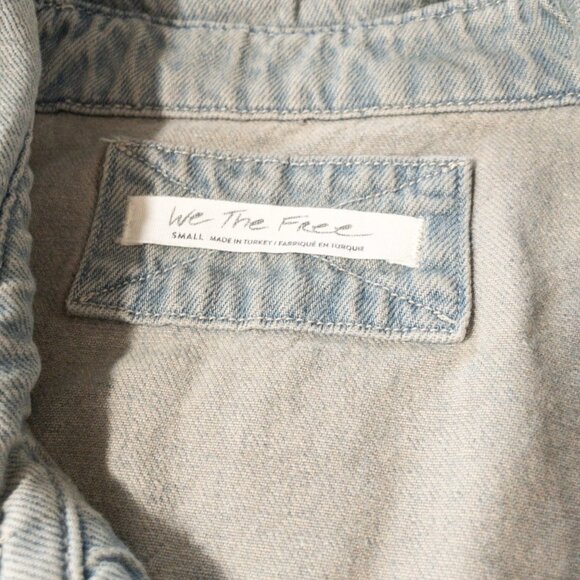 We The Free Button Down Denim Shacket SZ S Boho Western Shirt Baggy - Picture 7 of 12